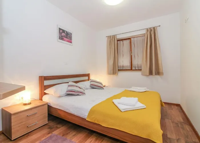 Marino Apartman Gracisce