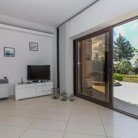 Apartment Marino