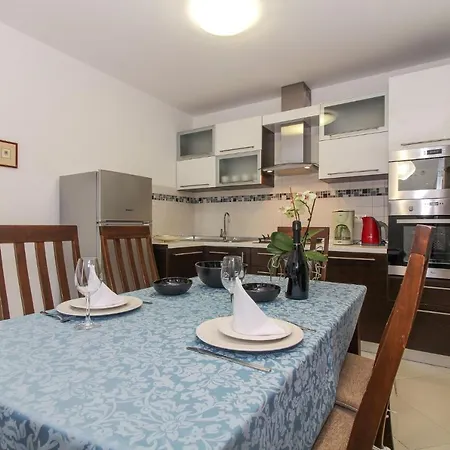 Apartment Marino Gracisce