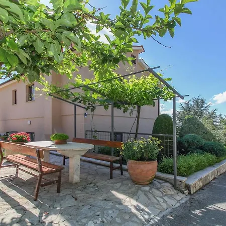 Apartment Marino Gracisce
