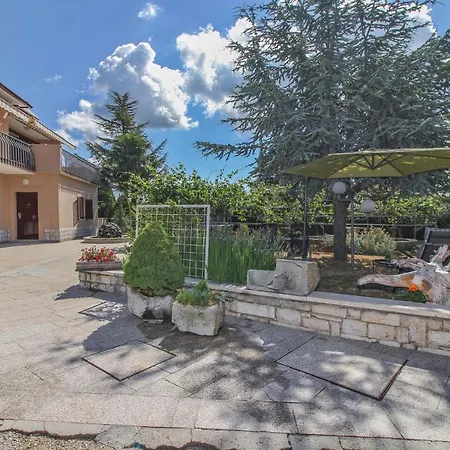 Apartment Marino Gracisce
