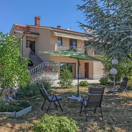 Apartment Marino Gracisce